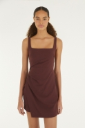 VESTIDO CURTO TEXTURA MARROM