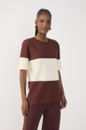 BLUSA T-SHIRT BICOLOR OFF NEVOA / MARROM 