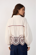 CAMISA ALGODAO BORDADO BARRADO OFF WHITE