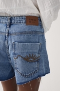 SHORT JEANS MARCADO